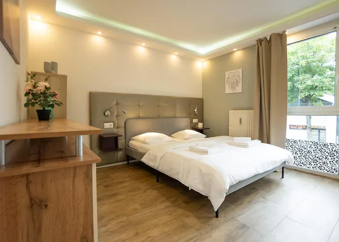 Easystay With Queen-size Bed, Self Check-in K6