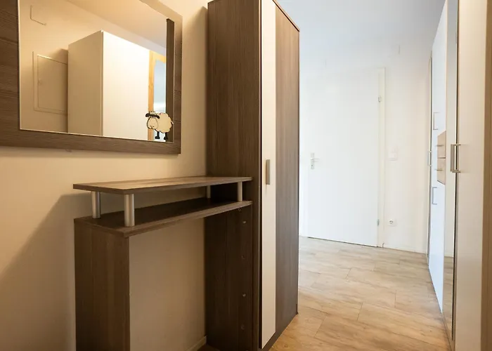 Easystay With Queen-size Bed, Self Check-in K6